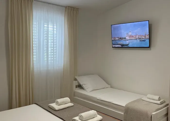 House Susec アパート