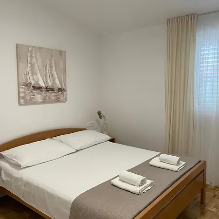 House Susec Apartment Povljana