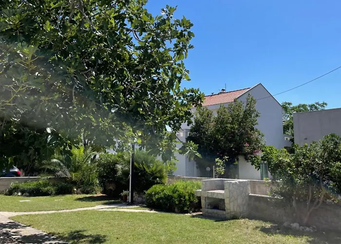 Apartment House Susec