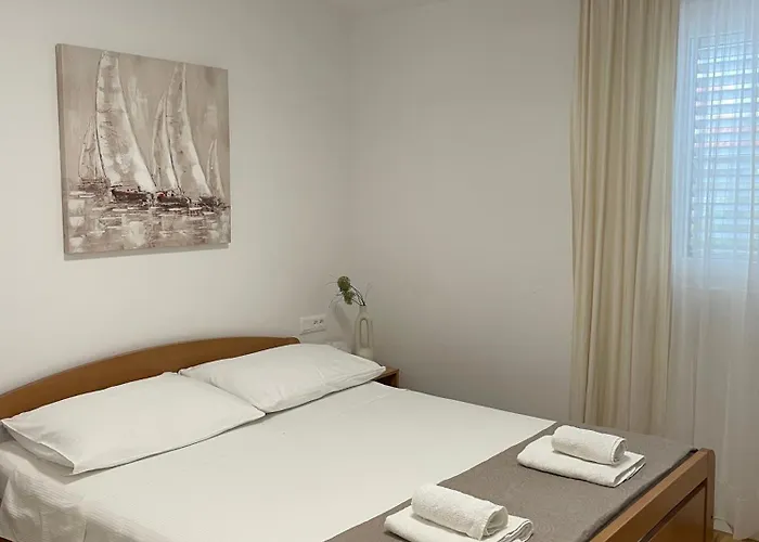 House Susec Apartment Povljana